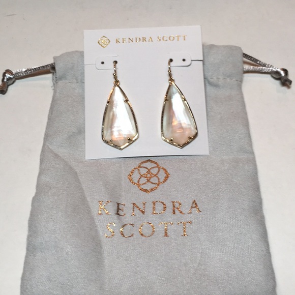 SOLD Kendra Scott Carla earrings - Picture 4 of 6